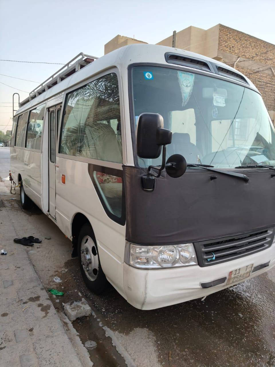 سلام عليكم..
كوستر للبيع رقم بغداد انكليزي بسمي مداور ثاني يوم .. مواصفات سيارة 
سلة داخلية تدفئه حاكية أي بي اس 
درج درع منظومة غاز سوباية تبريد محور كشنات قلاب ستاركس تخم تاير جاهزة على آخر.. أخوان مكلف بل نشر عنوان نجف الاشرف.. ‏‪***********‬‏ رقم راعيها سيارة..
