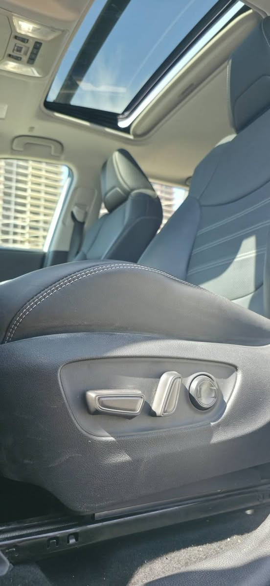 2024 TOYOTA RAV4 LIMITED 4X4
تويوتا راف4 لمتد موديل 2024 دفع رباعي و بانزين وارد امريكي ماشية1400 ميل يعني شبه صفر مدفوع الكمرك و ورقم بغداد الاوربي الجديد السعر 31,000$ ومجال بسيط

المواصفات:-
فول مواصفات 1/1 اعلى فئه في الراف فور البنزين
لون ابيض-محرك 4 سلندر -سعة 2.5 لتر -219 قوة حصانية-عزم 225 نيوتن-النظام AWD دفع رباعي مع بكرة تحكم-سلايد-كيجات ديجيتل -جنطة كهرباء شفط-مقاعد كهرباء جلد مع تبريد وتدفئة في المقاعد الامامية والخلفية وخزن ميموري-اوتو هولد-دخول وتشغيل بصمة -ويل 19 انچ بلاك توب-8 ايرباگات -حساسات امامي وخلفي -كاميرا خلفي دوارة عالية الدقة والوضوح- 6 سماعات سماعات JBL - نظام كار بلي-ستيرن تحكم جهتين مع تدفئة ستيرن-رادارات جانبية وامامية وتوقف تلقائي- تثبيت سرعة-مرايا الداخلية تعتيم اوتوماتيکي -منافذ شحن للموبايل Type C-تبريد وتدفئة - منافذ هواء الخلفية-لدات نهاري - بلاجكتورات ليلية -شاشة اشعارات - شاشة مركزية -دبل اكزوز بلادي -زر مانع الانزلاق -زر مانع الانحدار-جامات كهربائي - قفل مركزي - تحكم مرايا كهربائي-حاميلات سقف رياضية
--------------------------- 
الضرر:-قطعة صبغ(صندوق) و تعديل بارد جاملغ خلفي الضرر ورقم الشاصي 2T3N1RFV9RW416311
بجم كبس وجميع الايرباكات سليمة وحجر بيئة ضمان
العنوان / دهوك
السعر:- 31,000$ ومجال بسيط 
للراغبين والجادين الاتصال على الخاص 
#rav4limited #baghdad  #AWD دهوك, العراق


**إذا كنت صاحب هذا الإعلان وتريد حذفه لأي سبب، رجاءا أرسل رسالة إلى الدعم الفني**