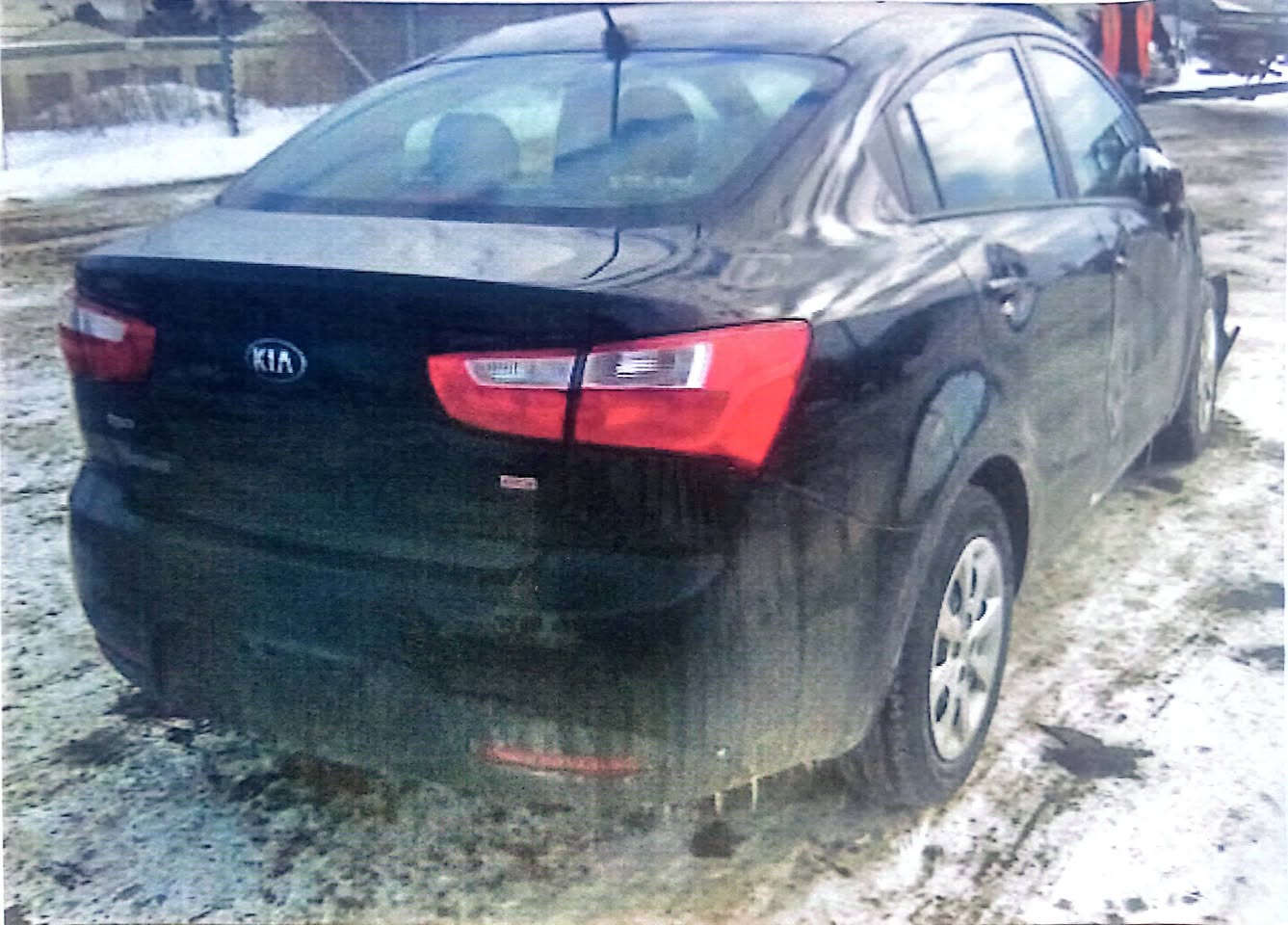 السلام عليكم
كيا ريو للبيع  2013 وارد امريكي 1600 جي دي اي صفراء اللون ان شاء الله فقط هيئه مطلوبه لاربع سنوات صور قبل وبعد حاليا رايدها ب 62 وبيها مجال رقمي وات ساب ***********
