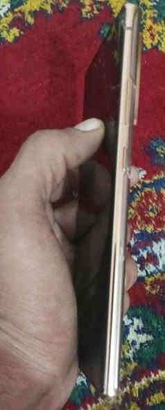 سلام عليكم هذا الجهاز لبيع نوت 20 الترا ذاكرته 512
دبل سيمكرت خطين يشيل لونه وردي طوخ كلش بلصوره ماواضح عدل 
الجهاز يرادله تبديل شاشه لين الشاشة مالتة محتركه من لنص هاي كدامك شوفت عينك 
الله شاهد يلمس سريع ويسجن ويكنك ويخابر وسمعاته والبصمه والقلم ماله كله شغال الجهاز 
الضهر ماله شويه بي كسر 
اريد ب 150 الف وبي مجال 
مكاني ابغداد بحي طارق توصيل ماعندي 
هذا رقمي *********** اذا اكو مراوس راوس ونطيني فراق أو أخذ فرق حسب الجهاز مالك
