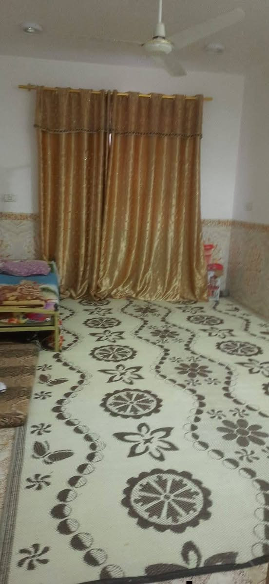 سلام عليكم دار للبيع حي النصر مهندسين خلف الشارع التجاري مساحة 140 متر طابقين بنيان جديد درجة اولى  يحتوي على استقبال وصاله وغرف نوم عدد 4 مكشوفة عدد 2 صحيات عدد 4 مطبخ حار مطبخ بارد سقف ثانوي جبس بورد  للاستفسار *********** _*********** السعر 310
