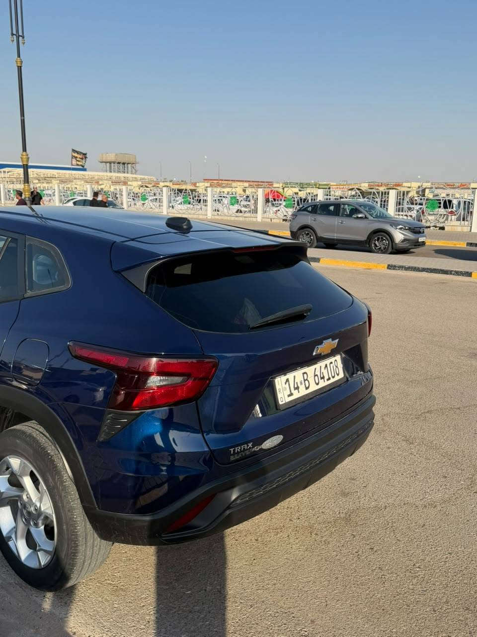 شوفرليت تراكس 2024
RS بيها نسبه قرق 5بالميه بدون دواخل كلها على وضع الشركه بدون ايرباك ماشيه 40 الف تحكمات استیرن تدفئه استيرن وكشنات شاشه كبيره وكامره HD رادار امامي كروز مثبت سرعه تشغيل عن بعد وبيها موصفات بعد وسياره حلوه محرك 1200  $130تيربو انسه الصرف السياره بسمي السعر 
***********وتساب
