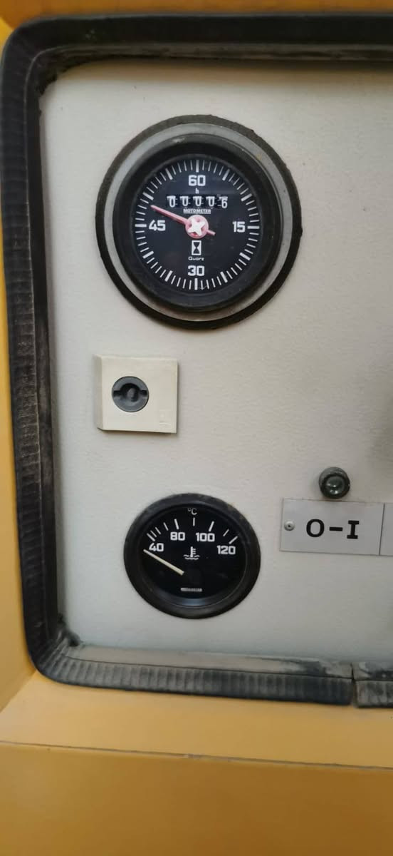 سلام عليكم اقرا المنشور زين وكل التفاصيل .....بمب صبة للدور الكبيرة او العمارات او الارصفة منشأة الماني
جديد مامشتغل بالعراق قوة الضغط لخليط الصب بارتفاع عمودي 90 متر وبمستوى افقي 260 متر ويمكن ان صب مساحة 30 متر مكعب بالساعة وحوض الخبط واحد متر مكعب ويمكن جره بواسطة اي سيارة حمل بيك اب او قلاب وماياخذ مساحة عند التصب وماتحتاج تسد شارع لان يمكن حت يكف عالرصيف فقط بدون صوندات مكينة ممتازة ونظيفة عالبلادي واكرر بالعراق ما مشتغل ....الاتصال ***********
