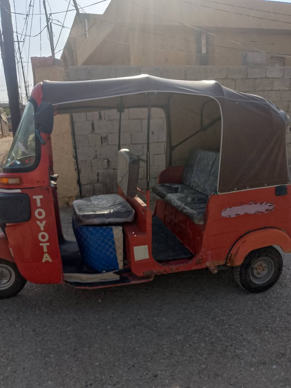 السلام عليكم ورحمه الله وبركاته تكتك للبيع النوع باجاج المديل 2018نضيفه رقم انكليزي تحويل ثاني يوم السعر 5اوبيها مجال دك على هذا الرقم ***********
