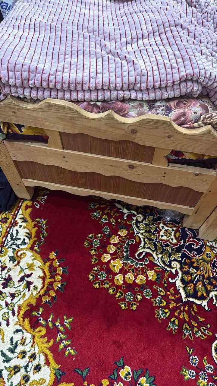 ثلاجه ب ١٥٠الف قفل
طباخ ١٧٥الف كريازي 
ميز تلفزيون ٢٠الف
جرابي خشب ب ٢٥ القطعه


**إذا كنت صاحب هذا الإعلان وتريد حذفه لأي سبب، رجاءا أرسل رسالة إلى الدعم الفني**
