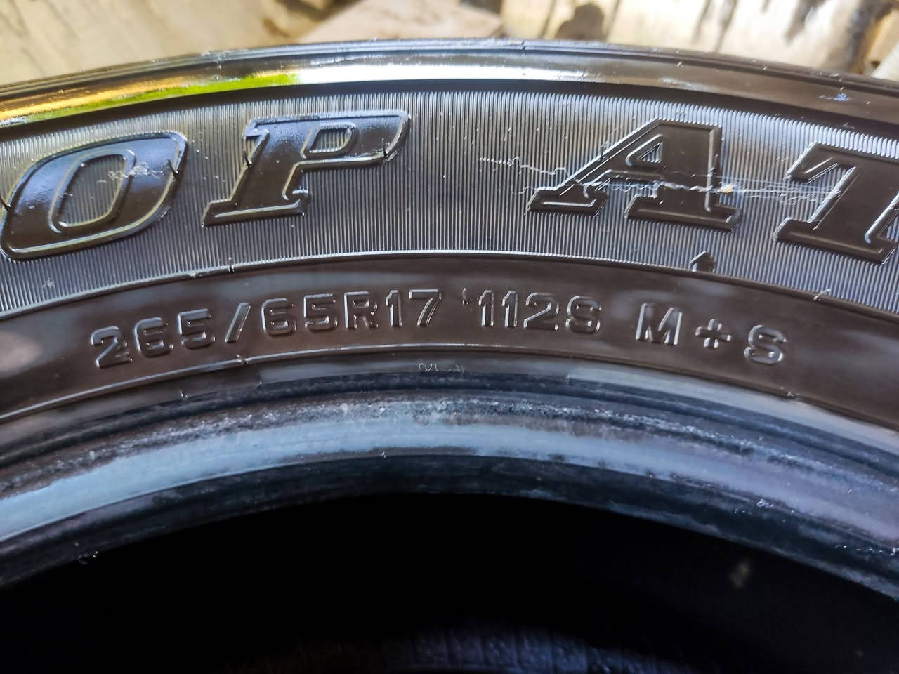 سلام عليكم
تخم تاير دلوب Dunlop 
المقاس 265/65R17 112S M+S
تويوتا برادو
تويوتا فورتشنر
تويوتا هايلوكس (بعض الفئات)
ميتسوبيشي باجيرو (بعض الفئات)
 نص عمر نضافه كما موضحا أمامكم 
 سعر 350الف وبيه مجال 
عنوان بغداد الكرخ


**إذا كنت صاحب هذا الإعلان وتريد حذفه لأي سبب، رجاءا أرسل رسالة إلى الدعم الفني**