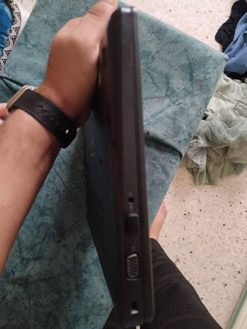 حاسبه نضيفه كلش عوزها بس بطاريه تبديل عارضها 150 بيها مجال للطيبين  الا استفسار ع الرقم التالي *********** واتساب ايصا بيه
