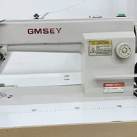 مكينة خياطة للبيع  ماركة جمسي نظيفة ومستخدمة قليل استخدام شخصي يعني مو...