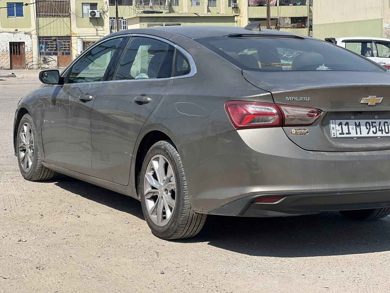 شيفروليت ماليبو موديل 2020 LT
ماليبو موديل 2020 ماشية 190 الف
صور الحادث موجودة بالمنشور 
رقم بغداد تحويل ثاني يوم 
بيها منظومة غاز واذا متريدها عادي تنشال 
سعرها 100$ وبيها مجال للشراي 
مكان السيارة بغداد 
للتواصل واتساب فقط 
***********
