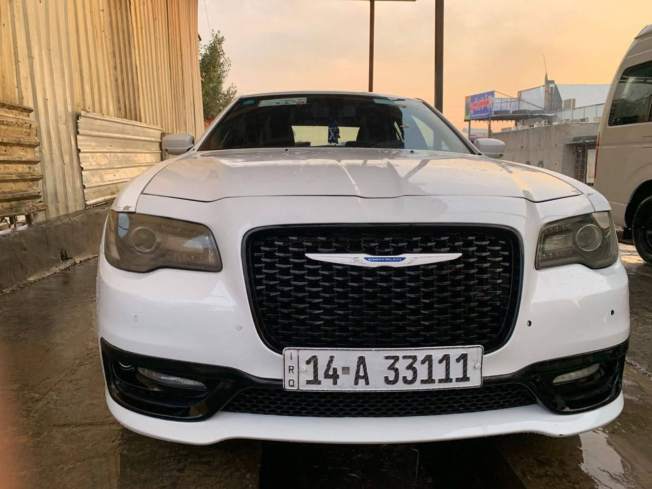 السلام عليك
 استخدام شخصي أوباما مديل 21اصل S بجم عريض 🚘
ماشيه 109🚶
مواصفات 🎁
بصمات أبواب 
حساسات⌛ خلفيه و امامي 
ردارات. نقطه عمياء🕳️
اشاير بمري رادار بمري 
كشنات تدفئه☀️ تبريد 🌨️
مثبت سرعه  شفتات 
تحكات ستيرن  شاشه كاربلي 
تشغيل عن بعد 👍
مكينه 3600
كير 8نمر 
سياره بيه سونار 
حادث جاملغ جهت الأيمن وبنيد
سعر سياره 260💲 بيه مجال
الاستفسار ***********
الاستفسار ***********
