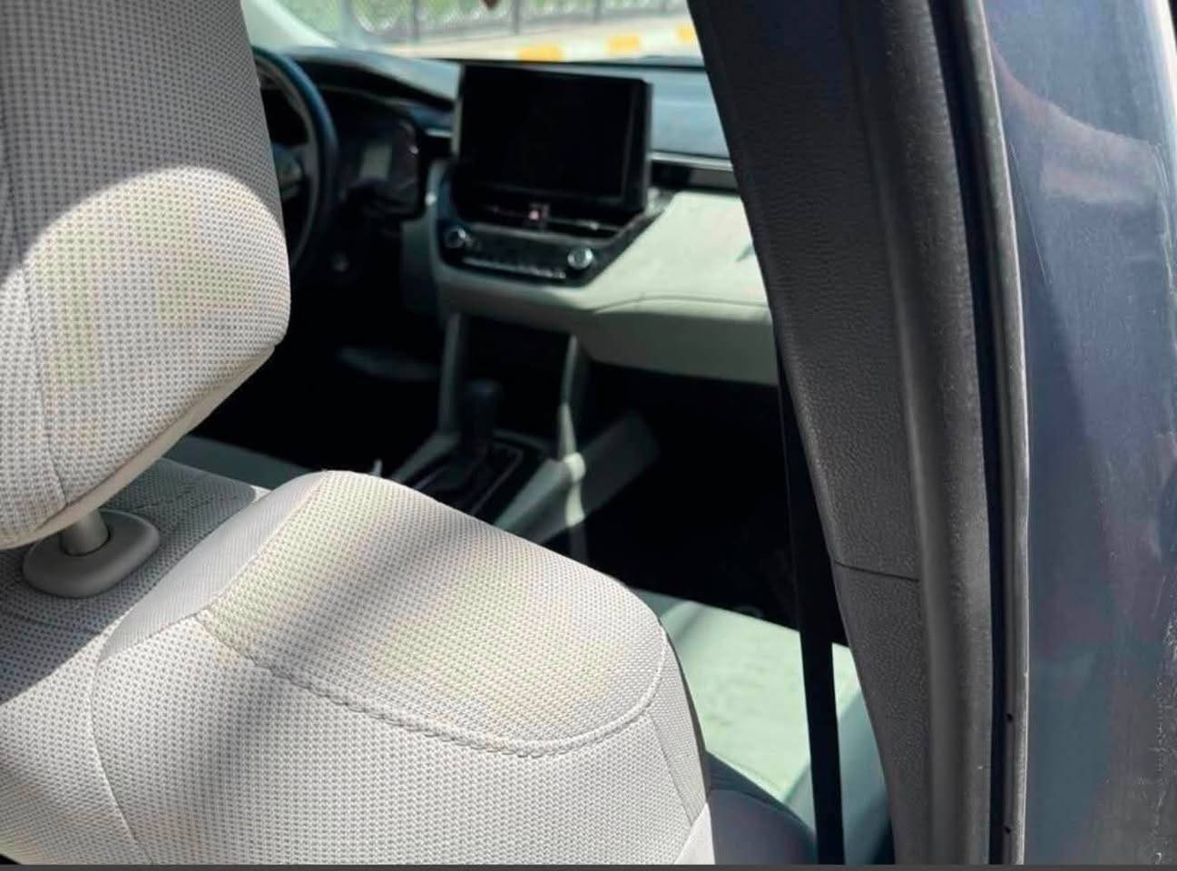 تويوتا كورلا كروس - Toyota
corolla cross
رقم بغداد باسمي
وارد امريكي بانزين فقط
الموديل : 2023 لون رصاصي 
فئة le
حادثها جاملغ عكس السايق وطرف البنيد
المسافة المقطوعة : 52 الف ميل
حجم المحرك : 2.0L بانزين فقط
داخل ابيض 
رادر امامي خلفي جانبي
شاشة كبيرة ابل كار + كروز سرعه
هاند بريك كهرباء
السعر 160 بيها مجال قليل
***********
