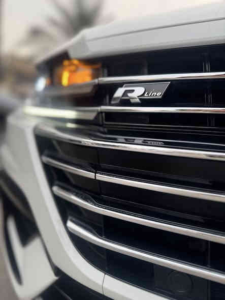 سلام عليكم فولكس واكن ارتيون R-LIN2020 الماني  الوكاله كفاله عامه تجي شاشه رادارات محيطيه توقف ذاتي امامي خلفي بانوراما. تدفئة كسنات. كسن كنتاره وجلد. كشن كهرباءسائق  حساسات امامي خلفي مرايه قلاب ترحيب  اضائه  
تبريد قطعتين 
اوتو هولد وانضمة قياده سبورت وايكو وكومفورت  ونورمال تتفعل من الساشه لايت زنون. متحرك وي الستيرن حسب اتجاه القياده لد امامي وخلفي واشاره لد متحرك   والرادار خلفي حراري مستشعر حركه  حساس مطر. بالجام كير شفتات وكير s مرايه عاكس للضوء
اوتو بارك 
لد علامه بالارض عنده فتح الباب
ترحين اضائه ومري قلاب 
تحكم بالشاشه عن طريق الاشاره عن بعد  
  السياره جديده جدا مواصفات معروفه واضحه بالصور محرك 2000تيربو  طياره عداد السرعه 280  
  ماشيه 65الف سنويه رقم كله جديد  

فديو بالمنشور للسياره 
موافقه تضليل صادره من مديريه المرور نسبه 80/90
رقم مميز باسمي تحويل وكاله الي يعجبك سعر 228ورقه
***********
مكان سياره بغداد الكرخ
