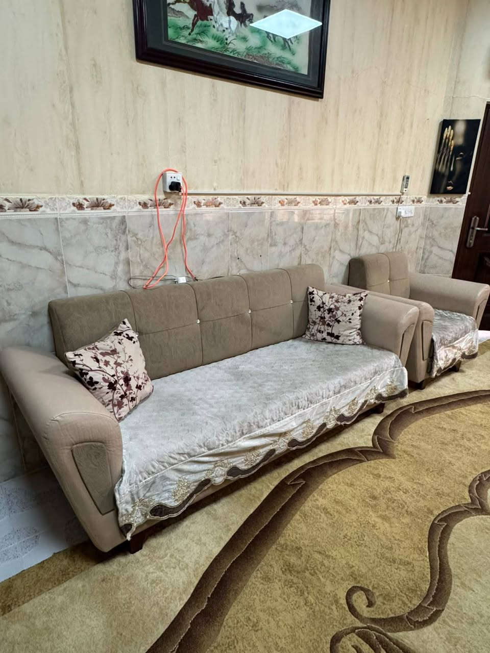 للبيع تخم كلش نصيف يخبل قماش و اليدات جلد للاستفسار خاص او واتساب ***********او ***********
