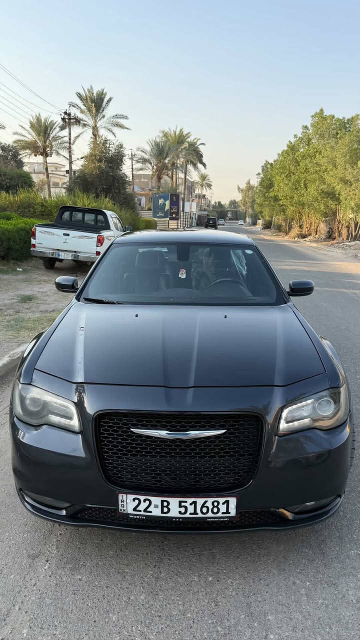 كرايسلر 2018 s300   وارد كندي v6 ماشيه 95 الف  لون مميز 7 شذرات
الحادث جاملغ امامي وبنيد ولجاملغ الخلفي  صبغ  كلير بدون ايرباك السياره سعره 222بيه مجال 

+964 772 857 2838

***********
