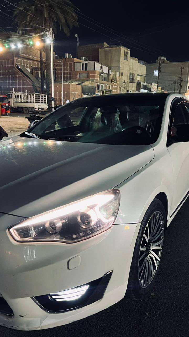 كيا كادينزا ٢٠١٤ فول مواصفات خاصه حته رادا مرايات 
 جابيه
سيارة كفاله من دعاميه إلى دعاميه 
تخم تاير جديد 
تبريد ثلج 
صدر أمامي جديد 
بنوراما 
داخل Vap
زراكات دعاميه
محرك كير كفالة 
مكاني بغداد 
سعر ١٧٣ وبيه مجال بسيط 
***********
***********
