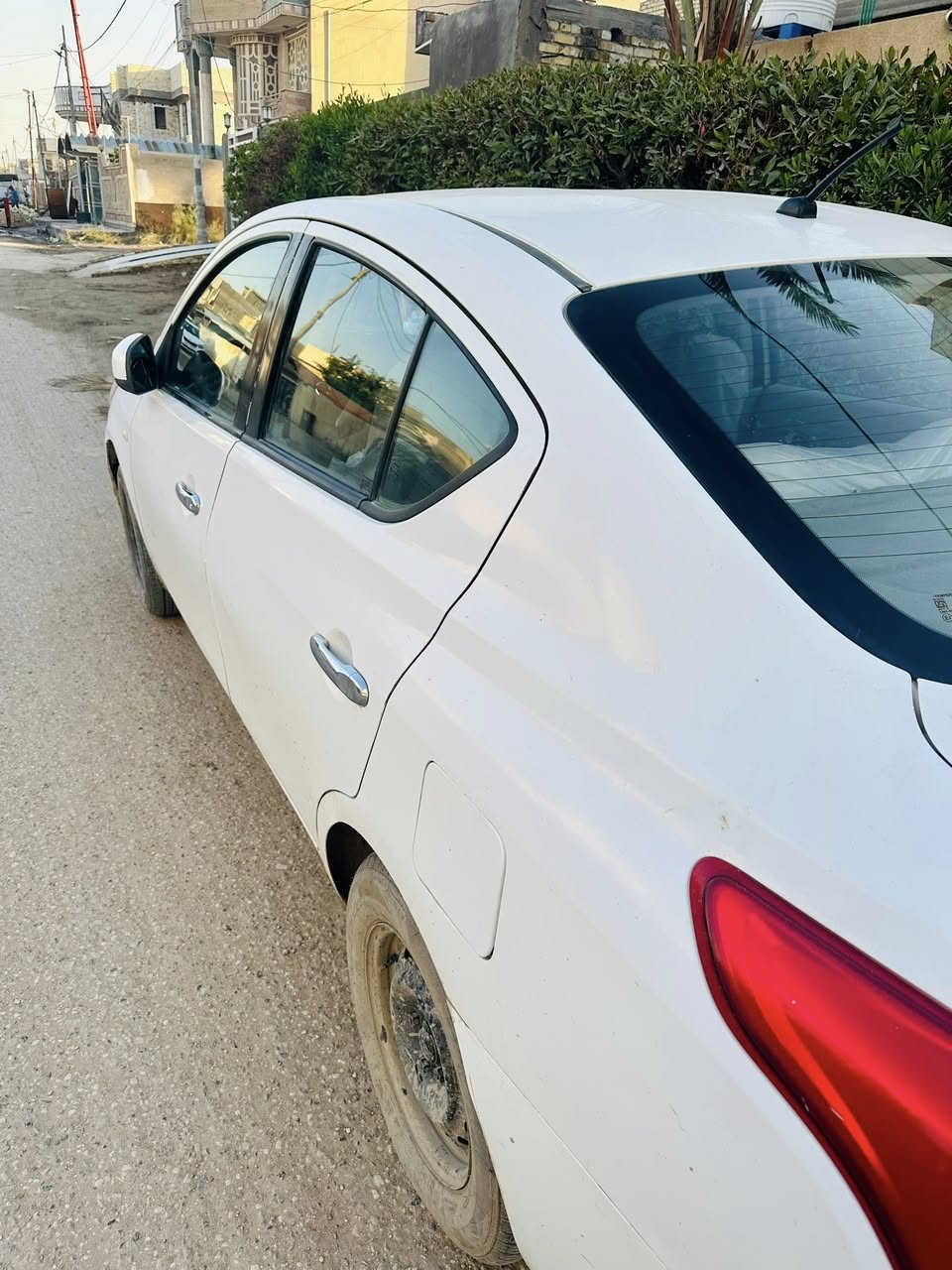 نيسان صني هندي 2016
رقم قادسية 
مكينة وكير مكفولات و تبريد شغال 
والبنيد امبدل 
تخم تاير جديد والحدادية نضيفه وداخله نضيف مثل ما موضح بالصور 
السعر 90 وبيه مجال 
للاستفسار الاتصال ع الرقم ***********
المكان /بابل /قضاء الهاشمية
