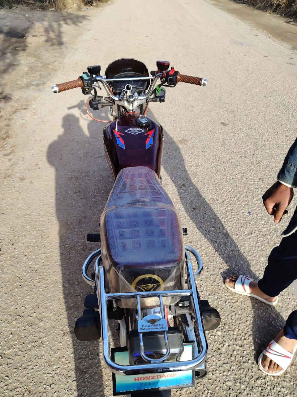 دراجه للبيع سيفان موديل 2025 ماشيه قليل السعر 725 وبيه مجال بسيط المكان بابل الحمزه الغربي الخمسيه للاستفسار الاتصال على رقم ***********
