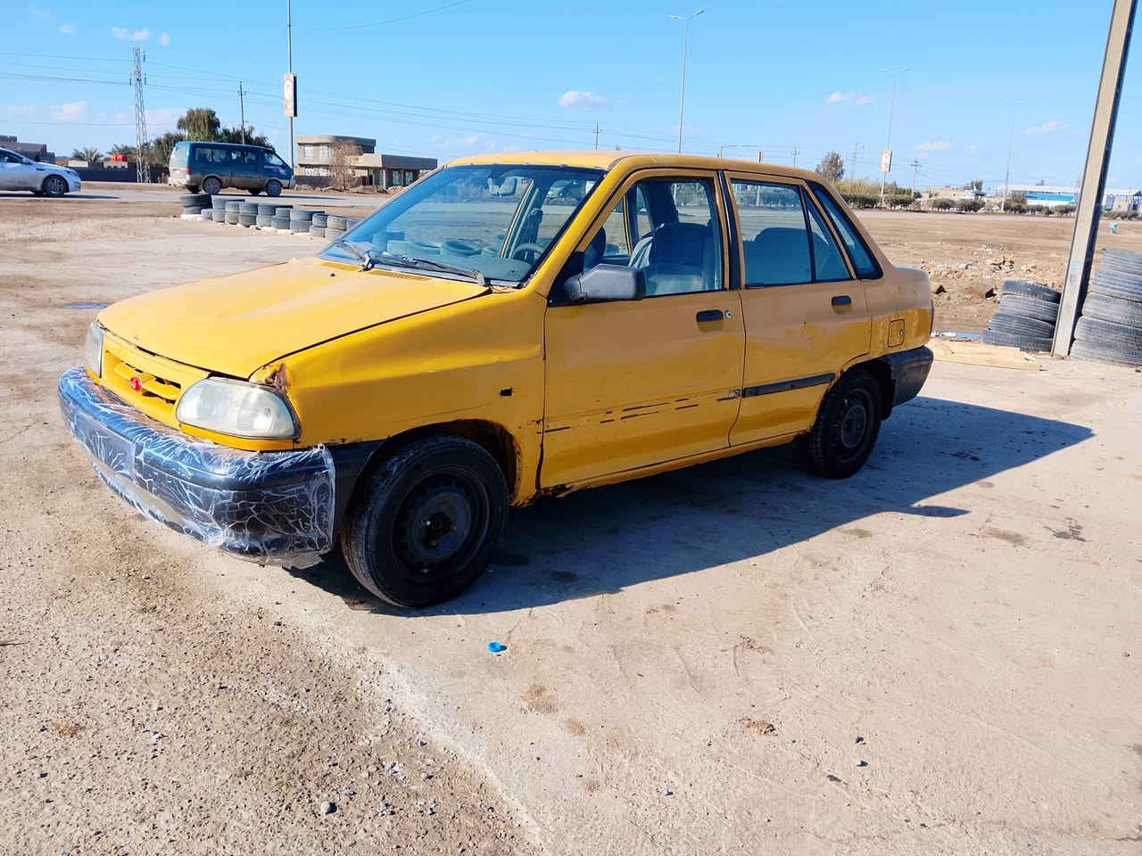 سلام عليكم شباب سياره للبيع موديل 2012 مكينه وكير حلوات حداديه نظيفه كهربائيات كلها شغاله رقم بغداد صدامي تحويل مباشر السعر 7 أوراق وبيه مجال حك الجيه للاستفسار الاتصال على *********** مكاني بابل
