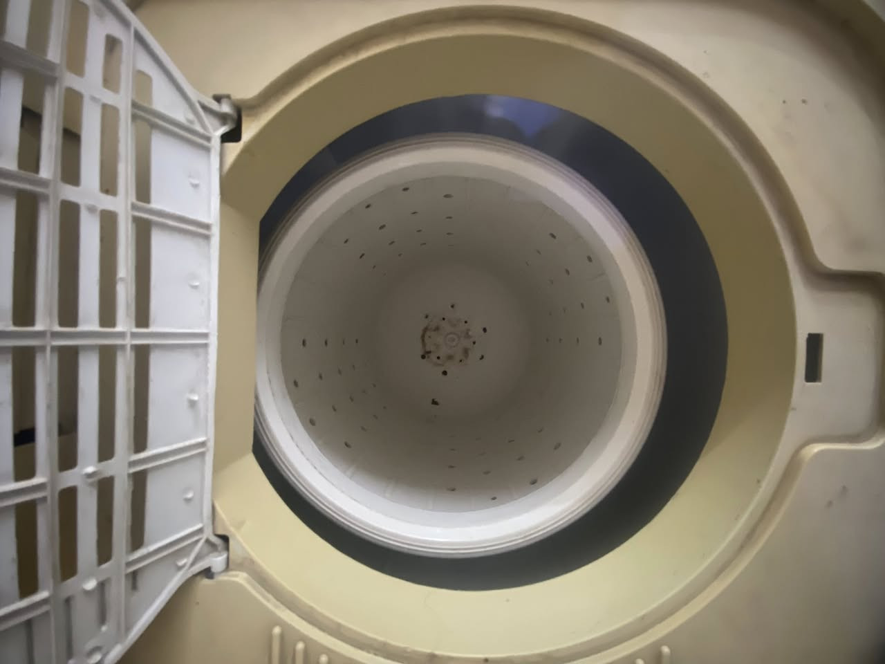 غساله للبيع شرط شغال 15 كيلو بسعر مناسب مكانها موصل الايسر كراج شمال رقم هاتف ***********
