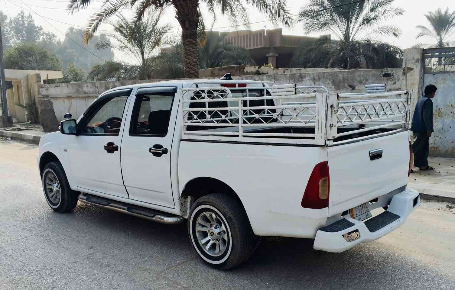 السلام عليكم بيكم جنبي 2012مكفوله من الضربه و التبديل سياره حلوه مال جناي جاهزه برغي ماعايزه رقمه مثنى سنويه جديده السعر 48 الاتصال ***********مكان نجف
