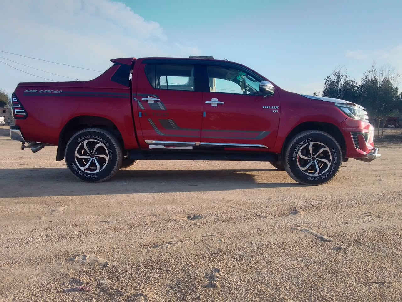 سلام عليكم اللبيع هيلوكس 2018 كويتي أكثر الاستفسار عله رقم ***********
