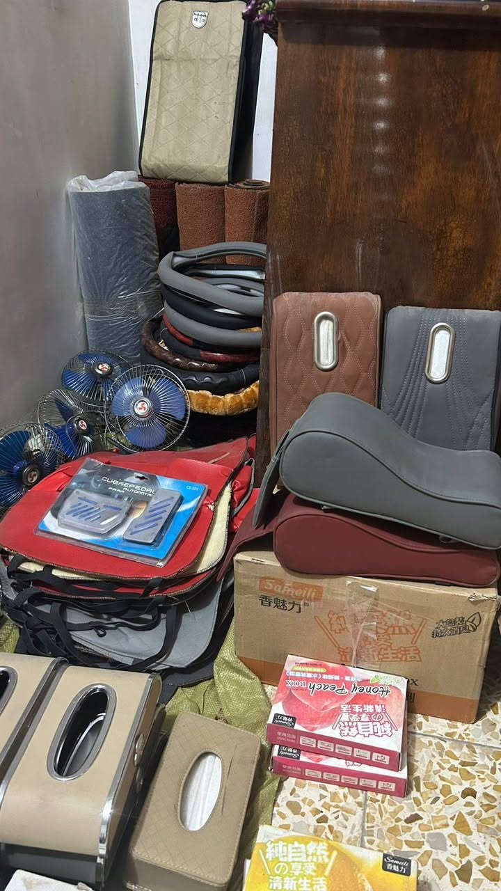 السلام عليكم كماليات سيارات
عندي شلعة غراض مال تصفية محل ٢٠٠ قطعه وصور كدامكم شراي يدخلي خاص تواصل عن طريق صفحة او واتس ***********
