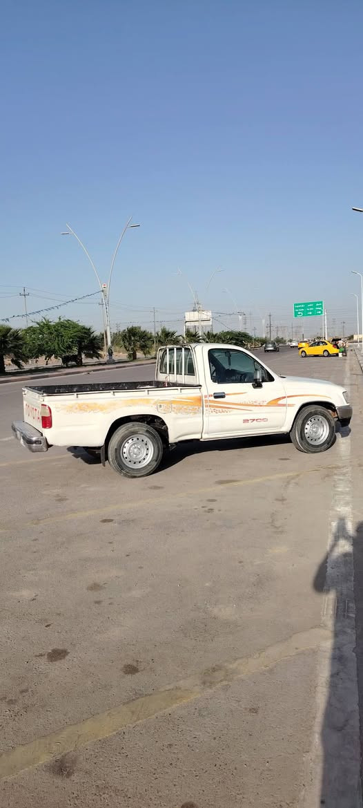 بيكم 2002 للبيع ورقم واسط سياره جاهزه تخم تواير بخاخ كير محرك شاصي كفاله مكان بصره الزبير***********
