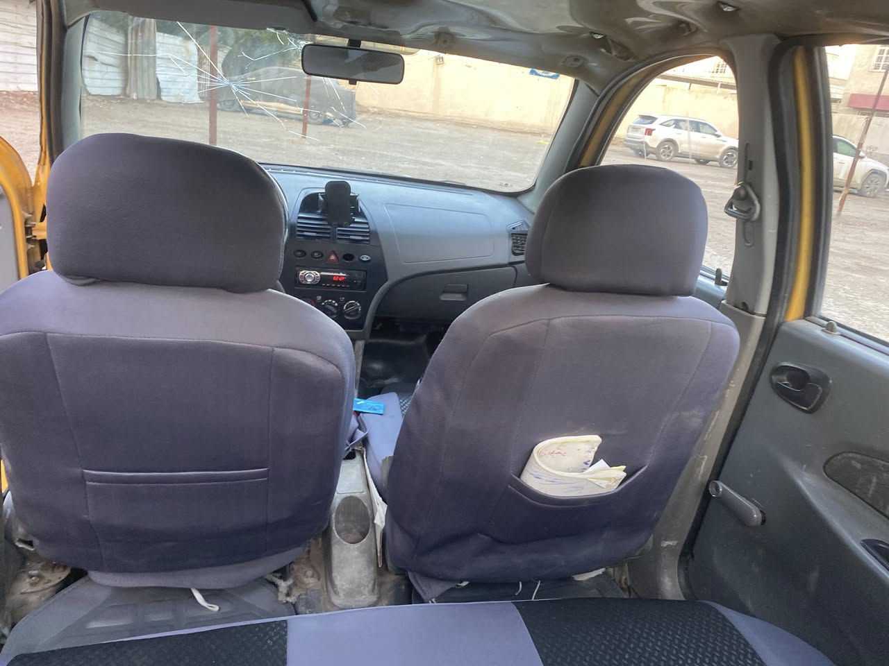 طيبه 16 بسمي
كله واضح كدامك كير ومكينه نضيف
تايرات تخم جديد مكاني الشعلة 

خلي سعرك بيش تخدمك ***********
