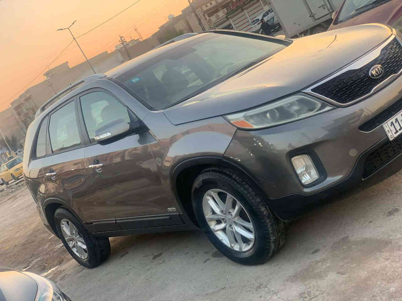 السلام عليكم اخواني الاعزاء من رخصة الادمن المحترمين للبيع كيا سورينتو وارد أمريكي موديل  2014 رقم بغداد دولي جديد مكينة 2400  خمسه راكب بيها رش صبغ جاملغ أمامي أيسر مع باب السائق بدون دواخل بجم كبس جنطة كبس كير مكينة خير من الله تبريد قطعتين ثلج تحكم جهتين شاشه ابلادية كامرة خلفية كشنات هيتر تدفئة كشنات جلد ابلادي تخم تاير جديد صدر أمامي خلفي جيد جدا العنوان بغداد مدخل حي الحسين مقابيل البانزين خانه السعر 125
هاتف 
***********
***********
اسف على الاطالة بغداد, العراق
