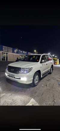 لاندكروز 2010 فول مواصفات رقم بغداد بأسمي مكفوله فقط بيها ثنين بوارد 2...