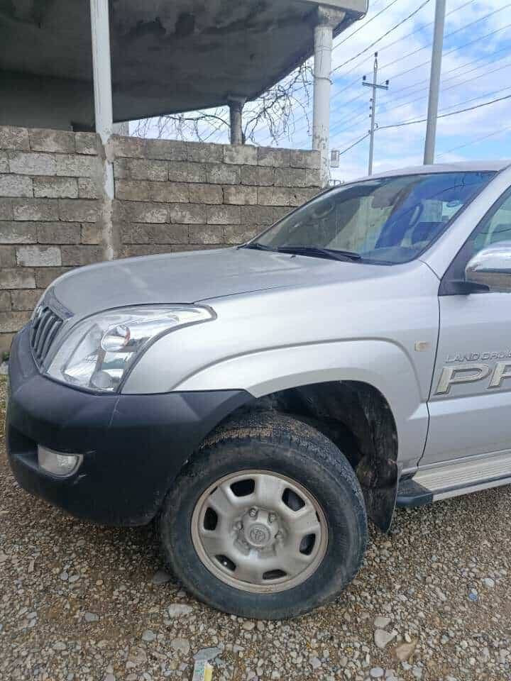 پرادۆ  مۆدێل 2009  GX  
سەیارەکە ناوزەردە و ئۆتۆماتیك 
تەبرید مەرکەزی سێ ڕیز کوشنە
ئاوێنەکارەبا دەبڵ ئەکسل
بێ بۆیاخ بێ سارد
 ڕەقەمی سلێمانیە و ڕەقم و سەنەوی تازەیە  
 بێ مەسروفە سەیارەکە 
بۆ  نرخ  و زانیاری زیاتر پەیوەندی بە خاوەنەیەوە بکەن 

*********** السليمانية, العراق
