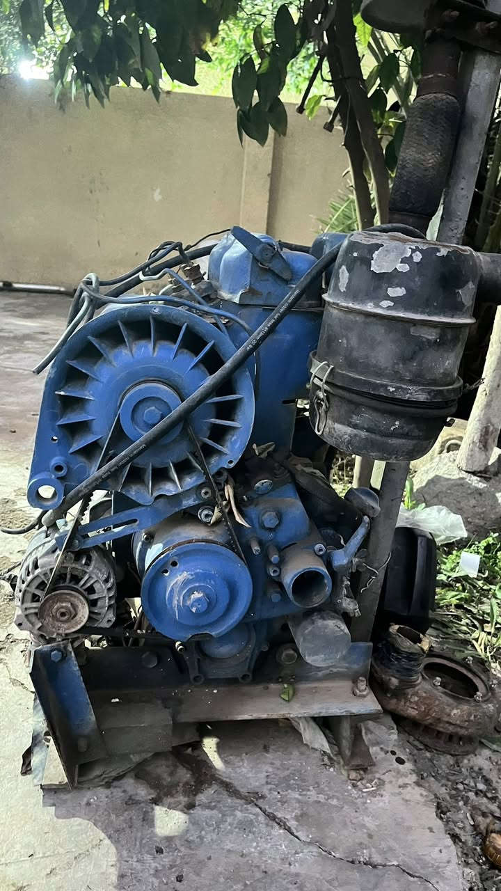 السلام عليكم دويز ثنين بستم للبيع ابو. صاروخ شغال كامل تأخذ ع فحص. مكاني ديالى  ***********
