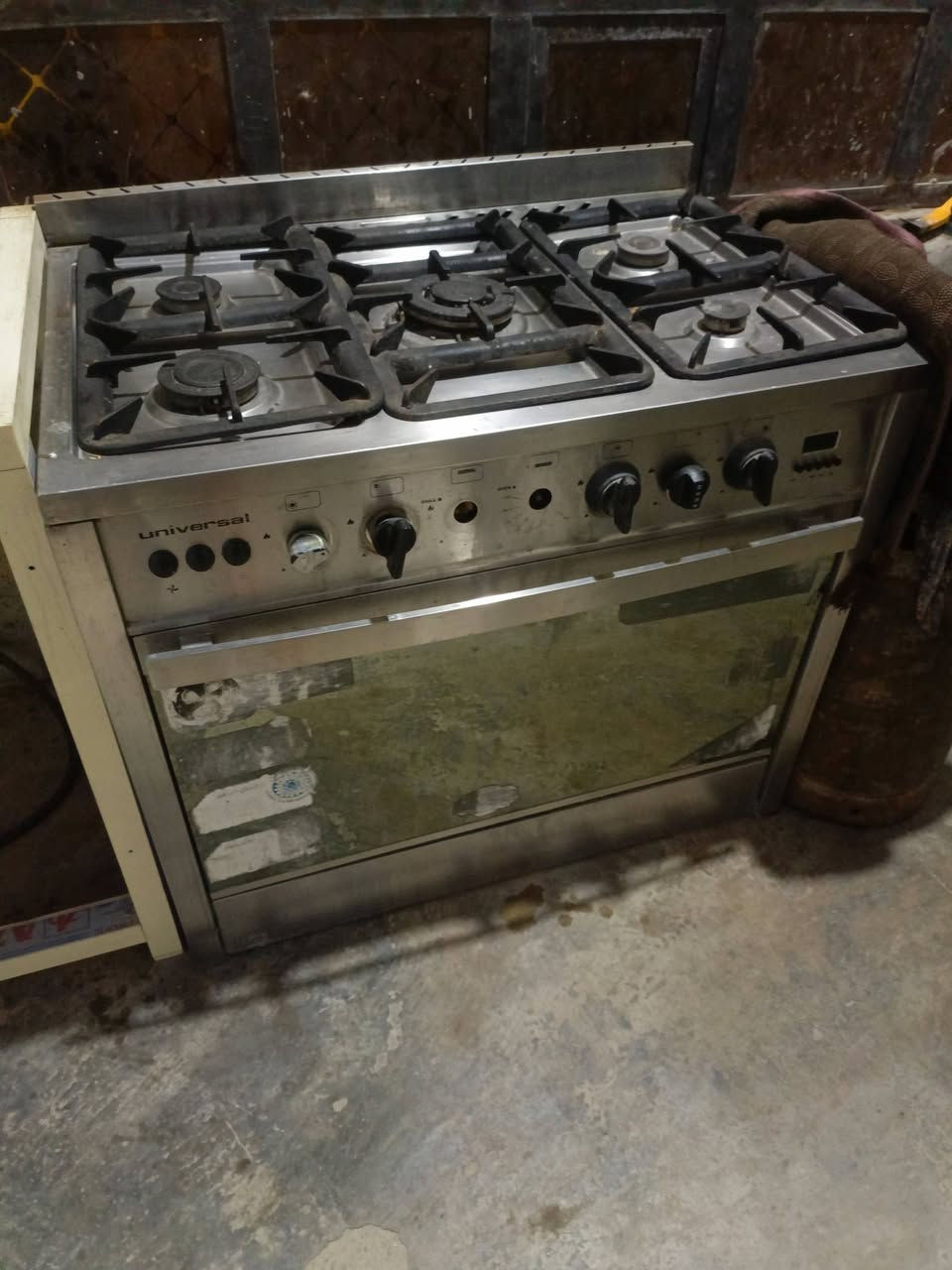 للبيع طباغ ايطاليا شغال مكان الرمادي خمسة كيلو سعر 150الف ***********
