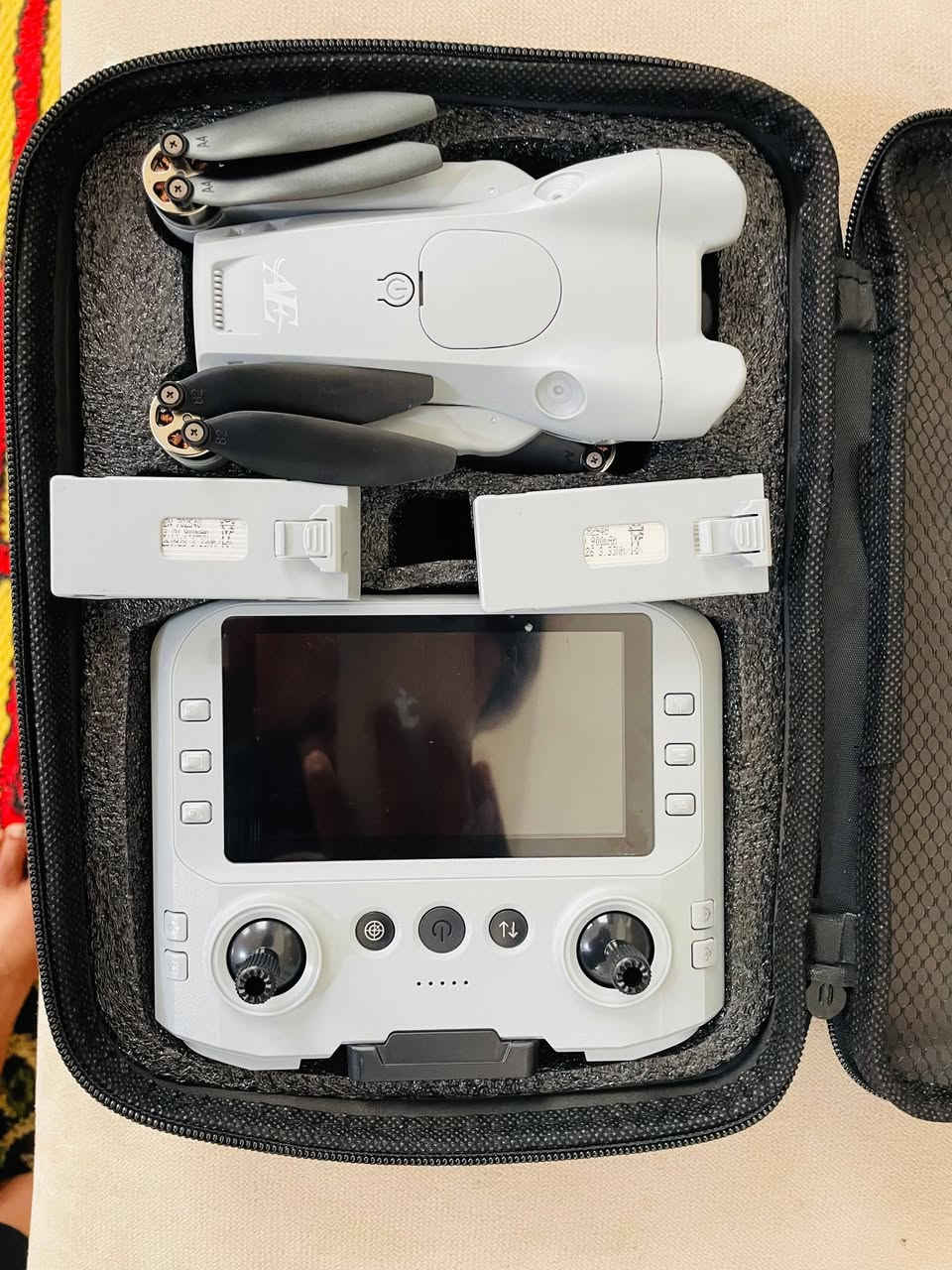 درون AE5 PRO
بطاريات ثنين 
جوستك شاشه شحن تايبسي
محركات برشلز
فلاش +رام
الارتفاع 100 البعد 500
كامرات عدد ثنين HD
حساس مانع تصادم
ثباتيه 100%
ملحقات كامله
مراوح +فلاش ورام +عدة+براغي + حساس +كتلوك +جنطه وكارتون جديد مامستخدم ابد
السعر 85 الف شراي خاص وبالخدمه ❤️


**إذا كنت صاحب هذا الإعلان وتريد حذفه لأي سبب، رجاءا أرسل رسالة إلى الدعم الفني**