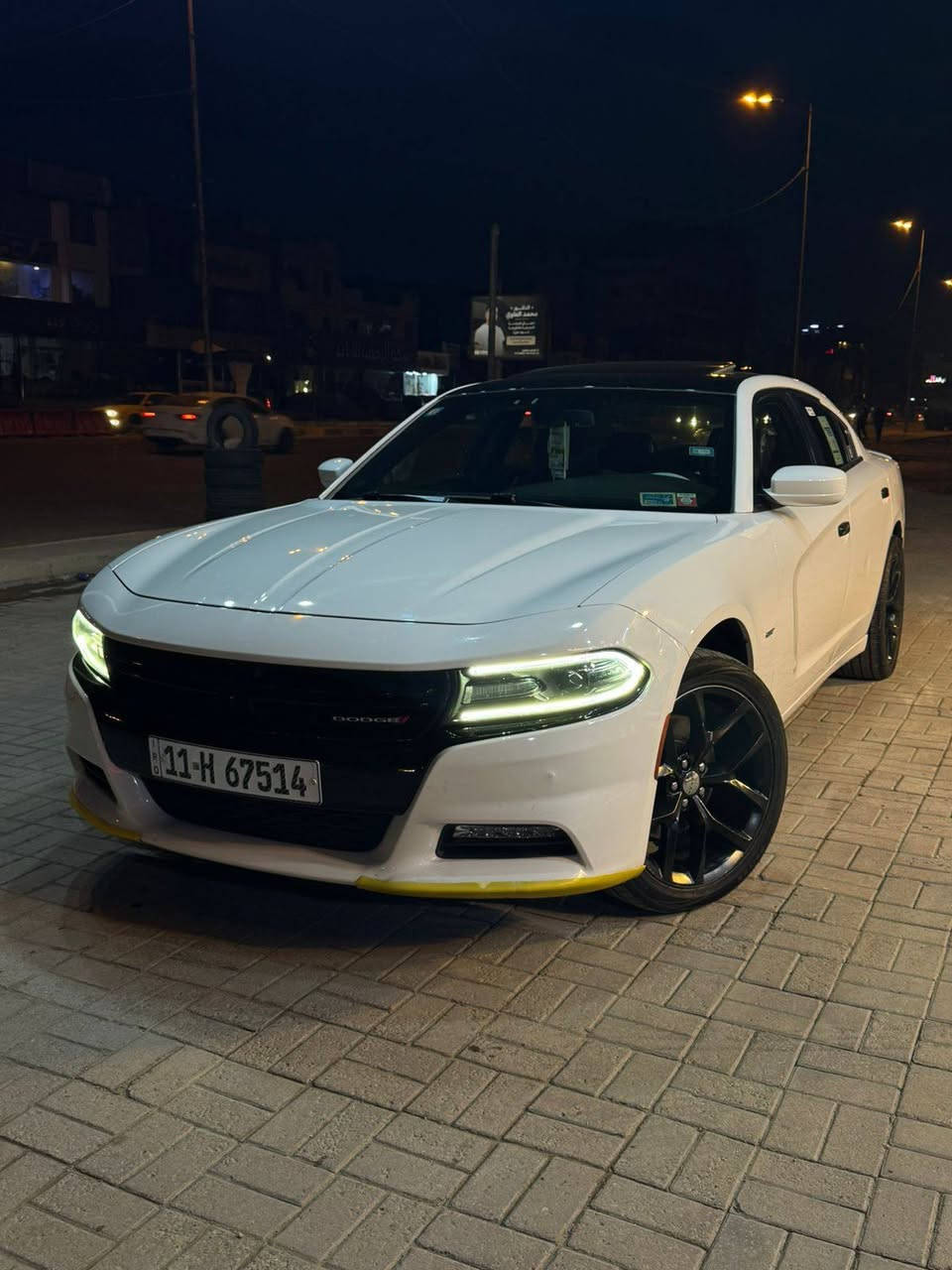 السلام عليكم
جارجر GT بلاس فول مواصفات خنك 

2018 استيراد خاص قماره سوده 

حادثه من امريكا بابتين وشويه من الجاملغ الخلفي بدون ايرباك بجم كبس 
السياره خير من الله نقص برغي مابيه جاهزه على آخر حبايه سياره بيه نصبه ماشالله احلا من صور منظومه تبريد طك كارتون نهايت الموسم جهزته مابيه نقص برغي 

ماشيه 99 

السعر 214$ وبيه مجال بسيط 
مكاني المنصور أو السيديه 
***********
