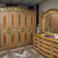 اثاث مستعمل للبيع نضافته ١٠٠% للتواصل  07859802330