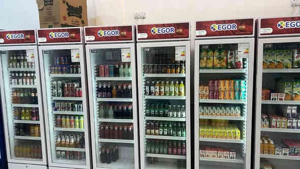 عارضات للبيع تركي الأصلي اخو الجديد استخدم شهر عمودي دبل وتك والطرح متر و٦٠ حجم ٢٠ قدم الشراي يتصال *********** واكو توصيل مكاني مدينه الصدر
