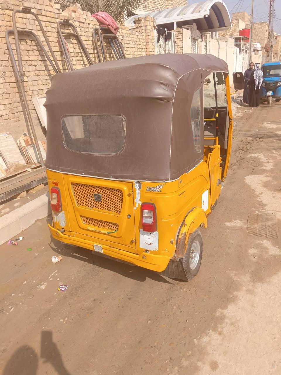 22 شهر 8 اوراق وكيلهه بغداد تترقم هنا بلعماره مكينه مكفوله كشره بيهه بارد سعر 5/600 بيهه مجال 
الاتصال ***********
