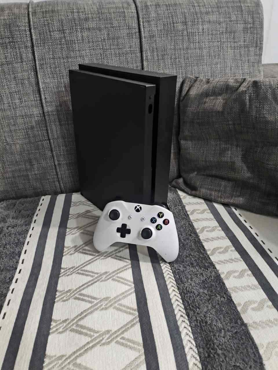 السلام عليكم إكس بوكس ون إكس تيره
الجهاز استخدامي الخاص انطيك ضمان شهر اي شيء راسلني لان الجهاز والله العظيم مابي اي نقص الجويستك مابيها دريفت يجي ويه اشتراك قيم باس اكثر من شهر سعر الجهاز 185 قفل


**إذا كنت صاحب هذا الإعلان وتريد حذفه لأي سبب، رجاءا أرسل رسالة إلى الدعم الفني**