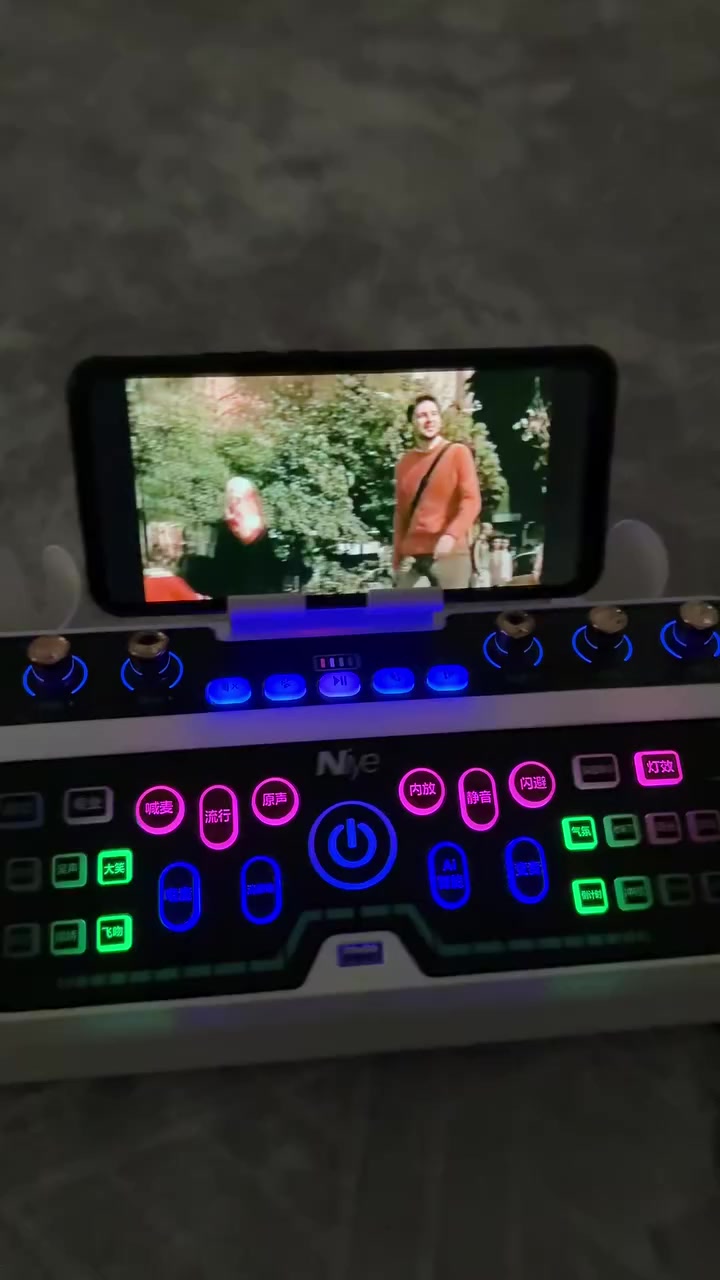 سماعة  بلوثوث صوت عالي. ميكسر تغرصوت


**إذا كنت صاحب هذا الإعلان وتريد حذفه لأي سبب، رجاءا أرسل رسالة إلى الدعم الفني**