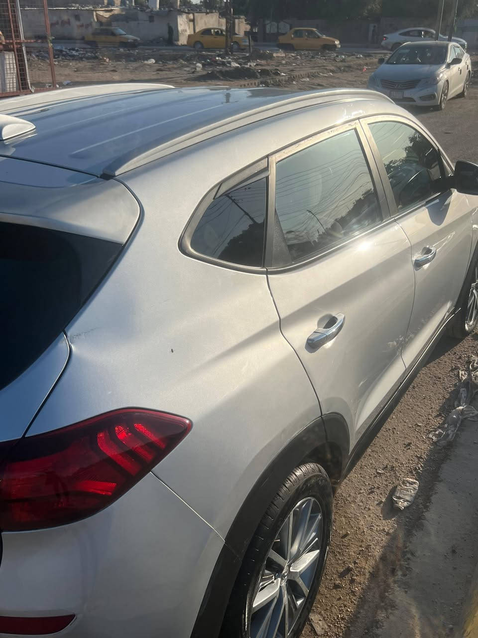 سلام عليكم
للبيع توكسان 19 امريكي رقم بغداد دولي بسمي جديده حيل حادثه بنيد فقط الباقي ليبل واحد وجاهزه من كلشي وجديده ومكانه كربلاء المقدسه السعر 155$ هاتف *********** او ***********
