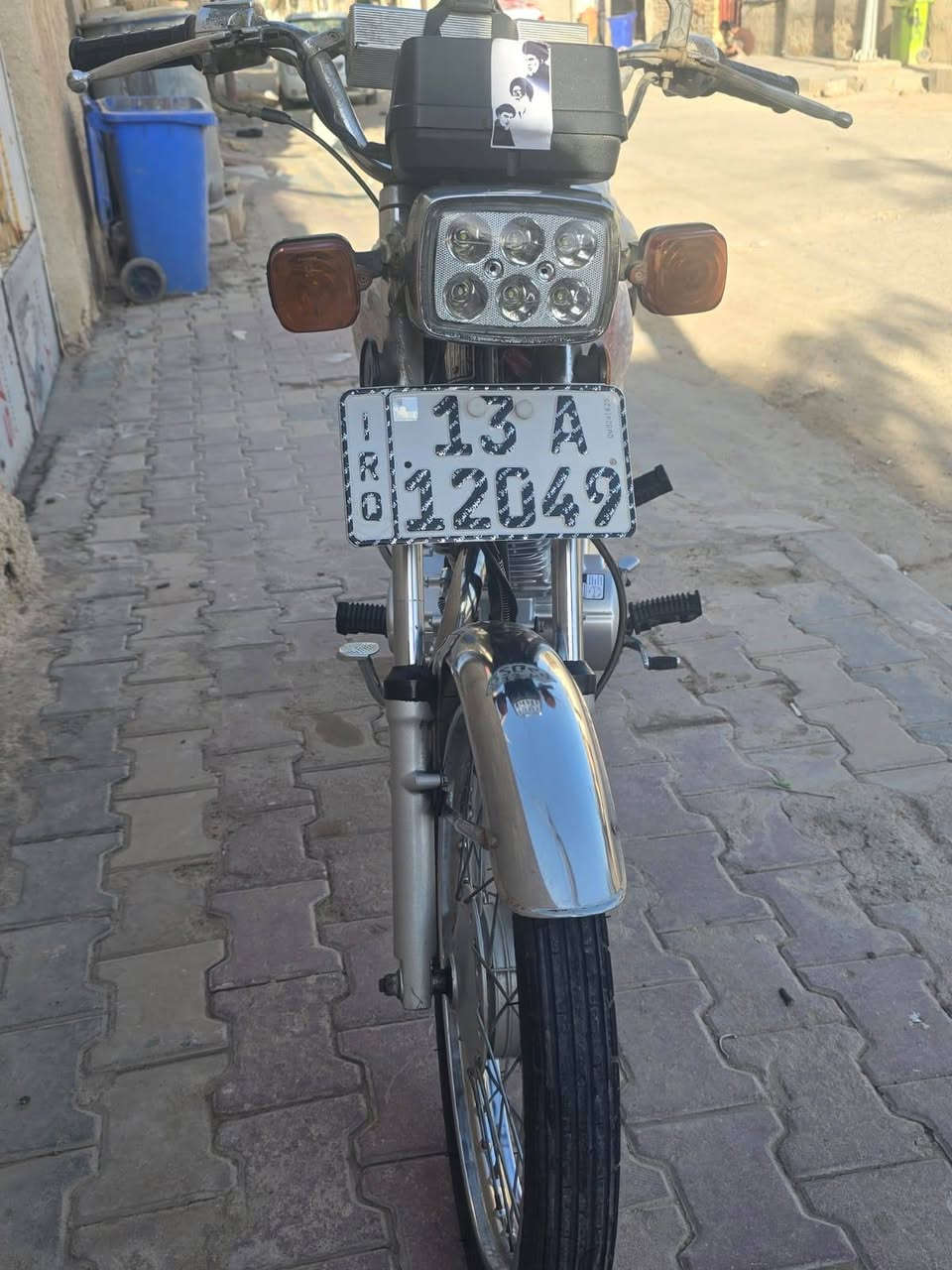 دراجه للبيع رقم وسنويه موديل 2021سنويه ل2028دراجه كامله قبل 5ايام شدينه مكينه 2025سعرها واحد و600رقم راعيه ***********
