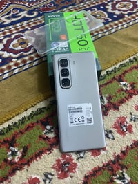 انفنكس هوت 50 برو • ٢٥٦ • شق بالشاشة