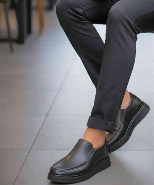 ⁨ ⁨ صنع في العراق 🇮🇶 
 جلد طبيعي من داخل والخارج جلد طبيعي 
⭕ السعر 70,000 الف مع توصيل 
*********** :📞
📍:خانقين مقابل مركز شرطة خانقين
