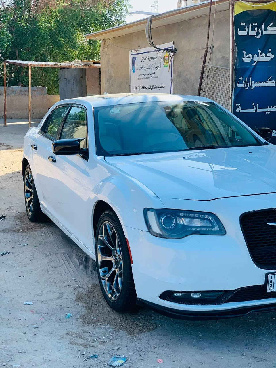 السلام عليكم... اوباما موديل 2017
سياره ماشيه ٧٥ميل

مواصفات c  فوول لاخير رقم اربيل بسمي تريد تحويل تريد وكاله
حادث نص باب الصدر معمر نفسه بدون اي داخل
السياره جديده واحلى من الصور سياره مال بيت استخدام شخصي  سياره فول موصفات 
كير مكينه حداديه امامي خلفي تبريد كله بشرط
داخل عسلي
بنو راما 
بصمه تشغيل عن بعد
خزن ميموري
تفاصيل اكثر اتصل وبيك خير ودلل
***********
