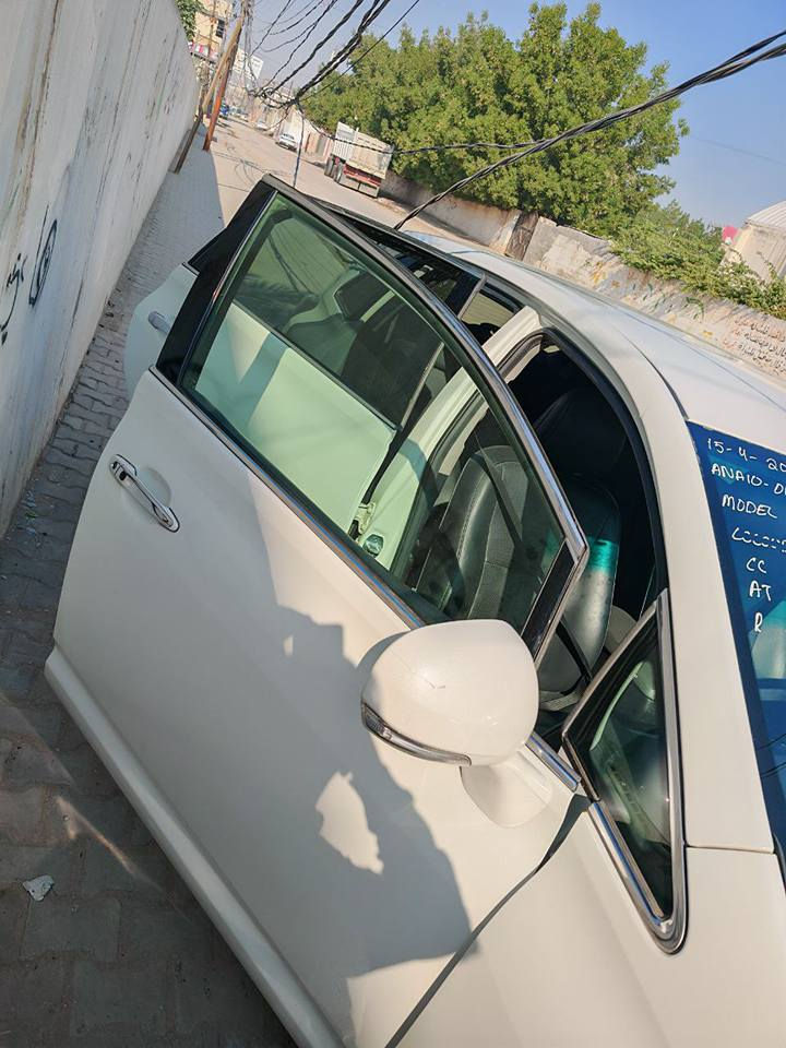 سلام عليكم سياره تيوتا مارك اكس زلو سياره 7 راكب كفاله عامه مكفوله من الكصه او من سرقات ومن كلشي سياره فول جلد مكينتها 2400 سعرها 145 وبيها مجال للاستفسار اتصل (***********) مكاني نجف النجف, العراق
