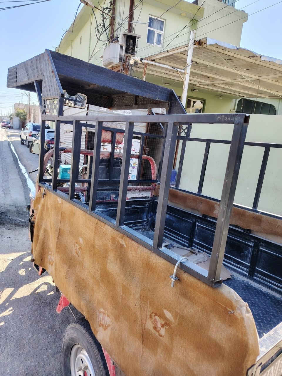 جنج للبيع حديد درجه اولى سعر 75 وبي مجال قليل  مكاني كركوك حي العروبة ***********
