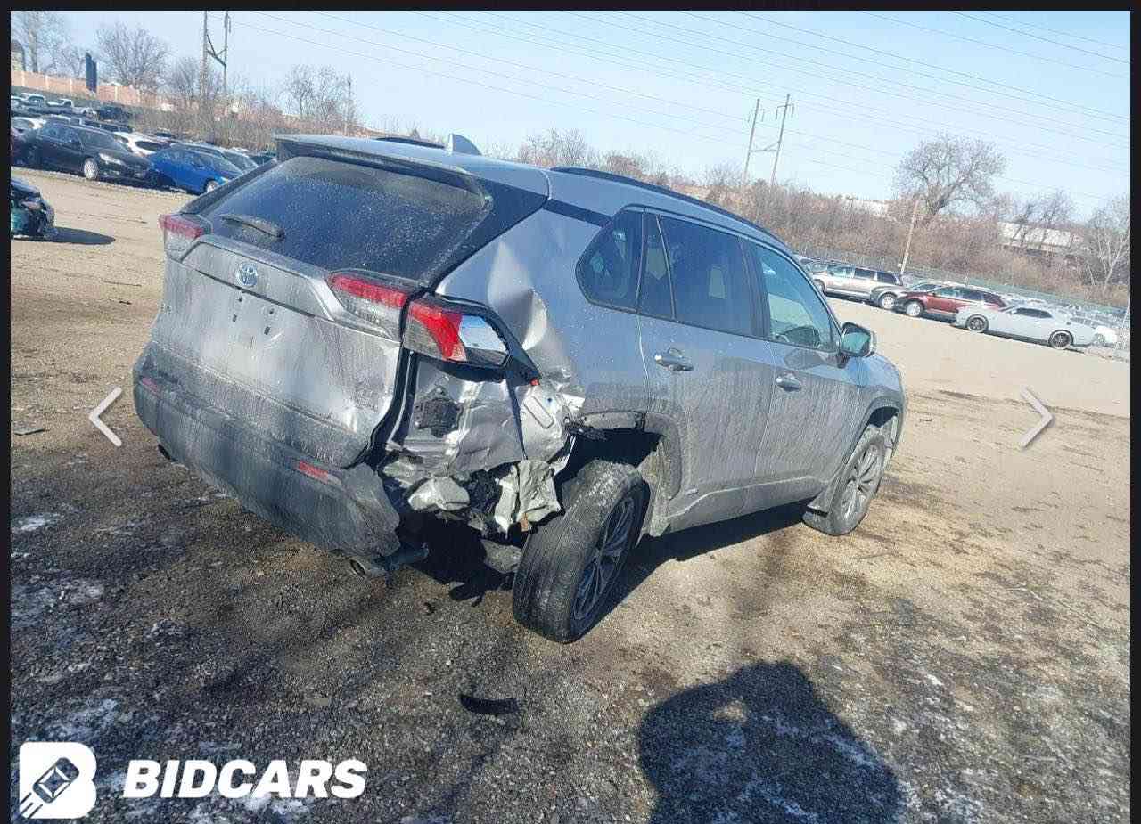 🔷اللهم صلي على سيدنا محمد واله وصحبه 
وسلم

#تويوتا_راف_فور_XLE _لمتد  هجين

الموديل 2023

سعر السعر 26000$

نظام هايبرد بانزين وكهرباء

مواصفات

داخل جلد بلادي
فتحه سقف
خزن كراسي
كراسي كهربائي 
ستيرن تدفئه
بصمه تشغيل
تشغيل عنا بعد
بصمات ابواب
باب صندوق كهربائي 
 شاشه كبيره
تحكم ستيرن
رادار امامي
رادر خلفي
قياده ذاتيه
تحديد مسار
هاند بريك بصمه
اوتو هولد
نضام ايكو نورمال سبورت
مانع انزلاق
حساس خلفي
حساس امامي
اتو بارك
رادار جانبي
ويل حجم كبير
3 انظمة قيادة
فور ويل AWD

بدون دواخل بدون ارباك  بدون تبديل

ضرر دعم خلفي 
( صبغ جاملغ + صبغ قبغ الصندوق )
شرط الفحص 

رقم كركوك

*********** كركوك, العراق
