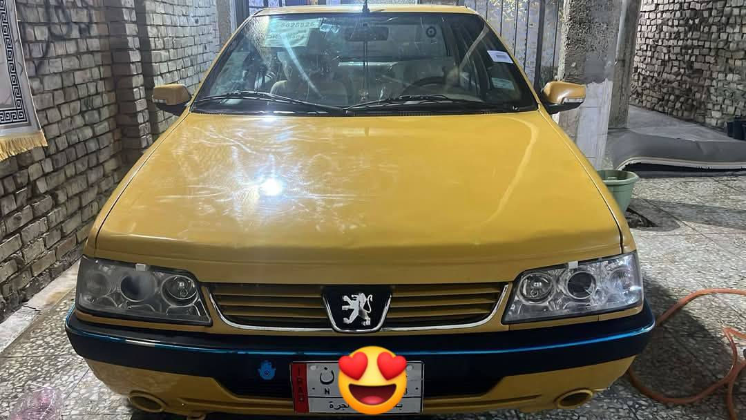 السلام عليكم بيجو ٢٠١٦ للبيع. بيه صبغ بل جاملغ الخلفي قليل 
دوشمه تخم تاير جدد تبريد سياره خير من الله 
بسمي عارضه ب ٤٨. ***********
