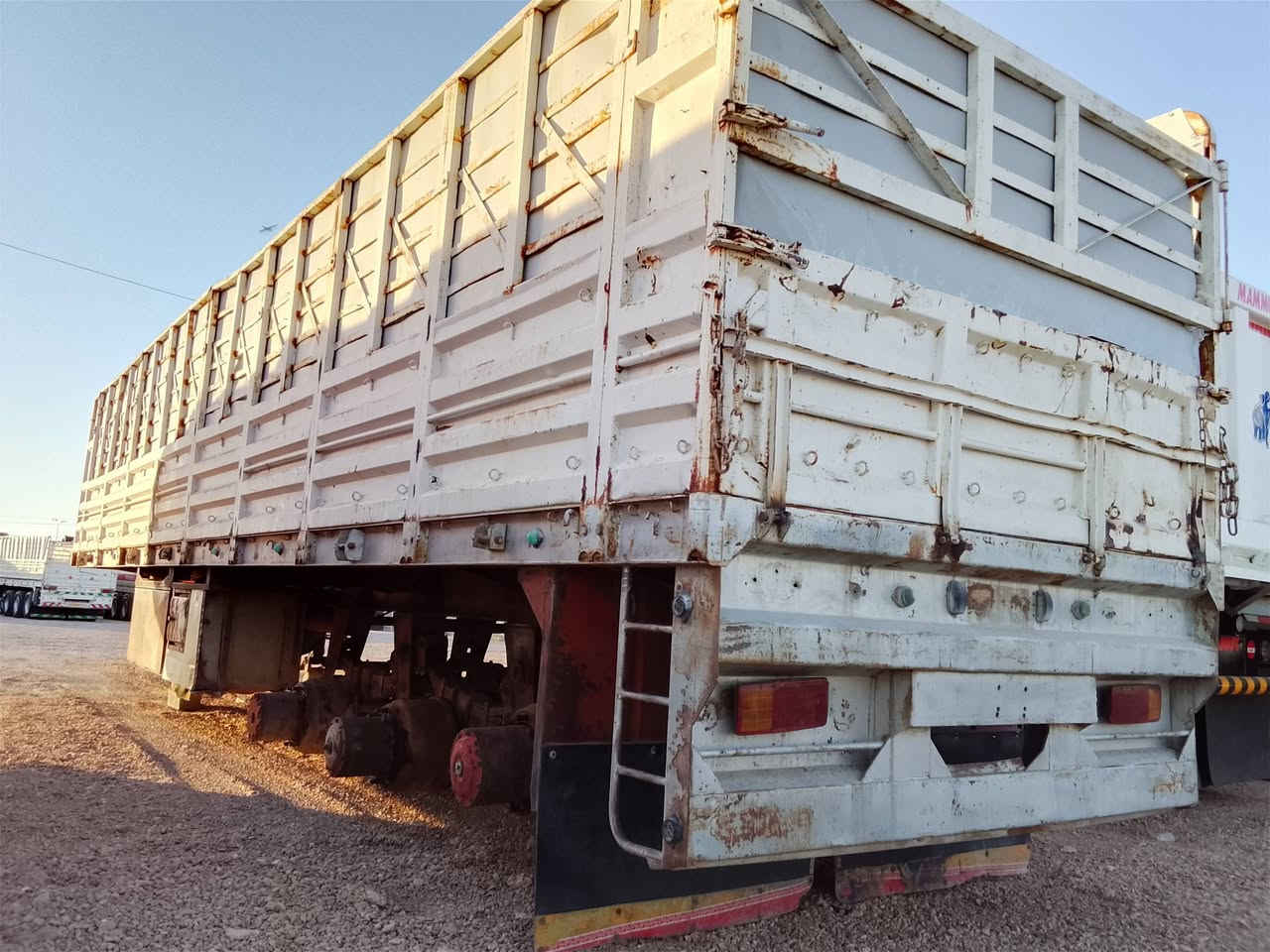عربانه للبيع حداديه اردنيه شاصي 16 دناكير برينه طول 12» 25 متواجدة في معرض العاصمة العنوان الانبار رمادي خط السريع مقابيل محطة السريع 💯 سعر 85 $  ***********
